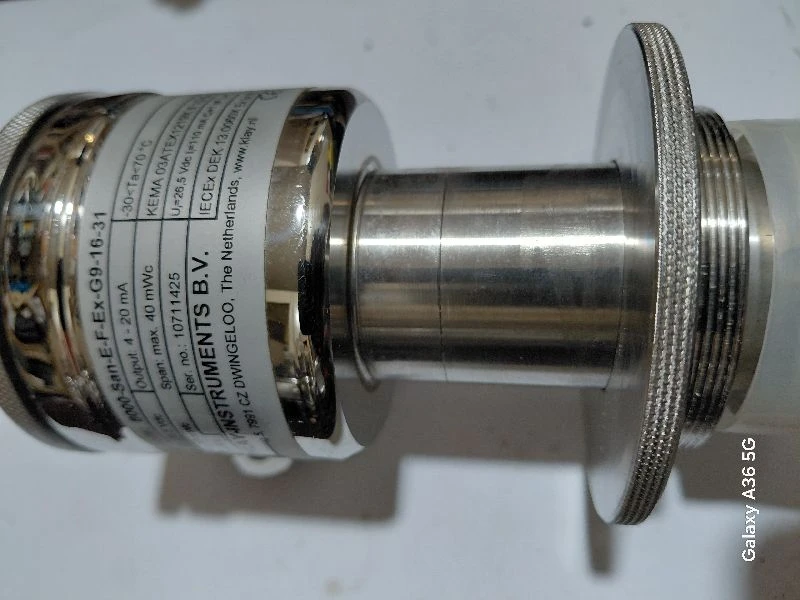 KLAY INSTRUMENTS 8000-SAN-E-F-EY-G9-15-31  LEVEL/PRESSURE TRANSMITTER
